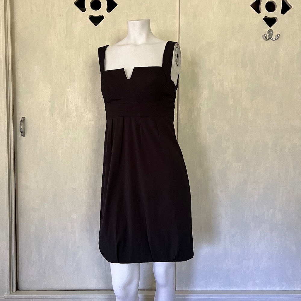 White House black market bubble hem classic LBD little black dress